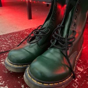 Doc Martens Army Green!